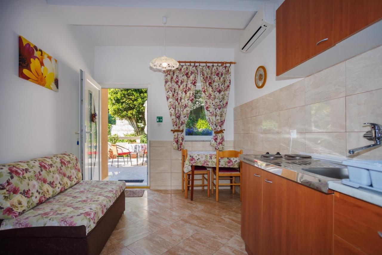קרק Apartment Studio Close To Sea מראה חיצוני תמונה