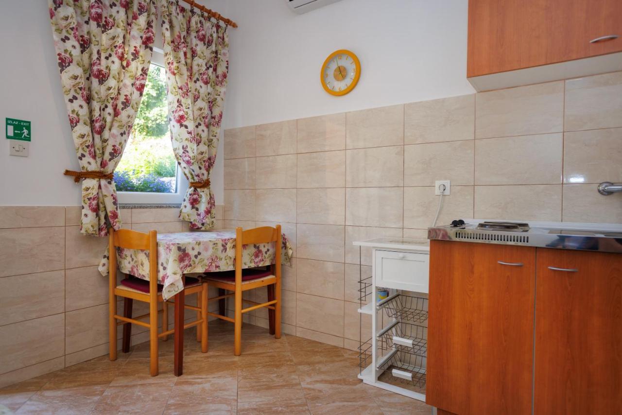 קרק Apartment Studio Close To Sea מראה חיצוני תמונה